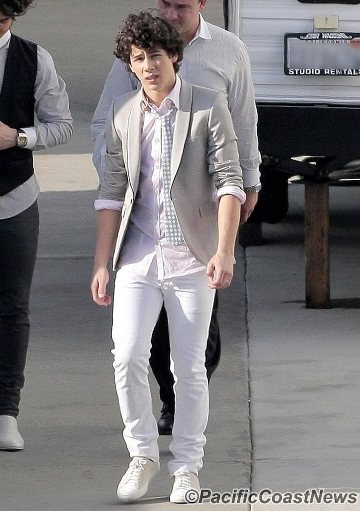 Saliendo de "Dancing with the stars" Gallery_enlarged-jonas-brothers-pic