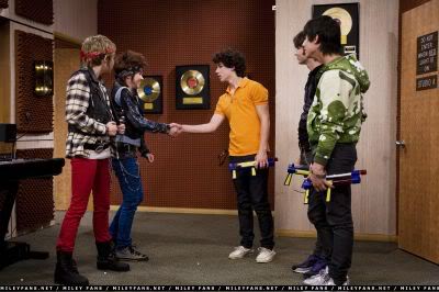 JB en Hannah Montana Normal_0619