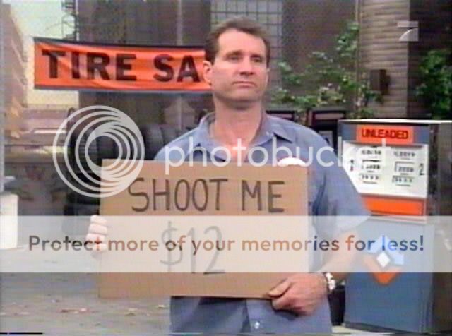        Funny_shoot_me_al_bundy