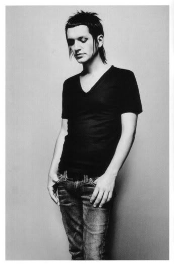 Man thread - Page 13 Brian_Molko