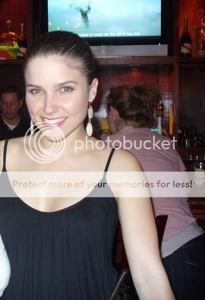 The official Sophia Bush photo thread - Page 3 P1010699-1