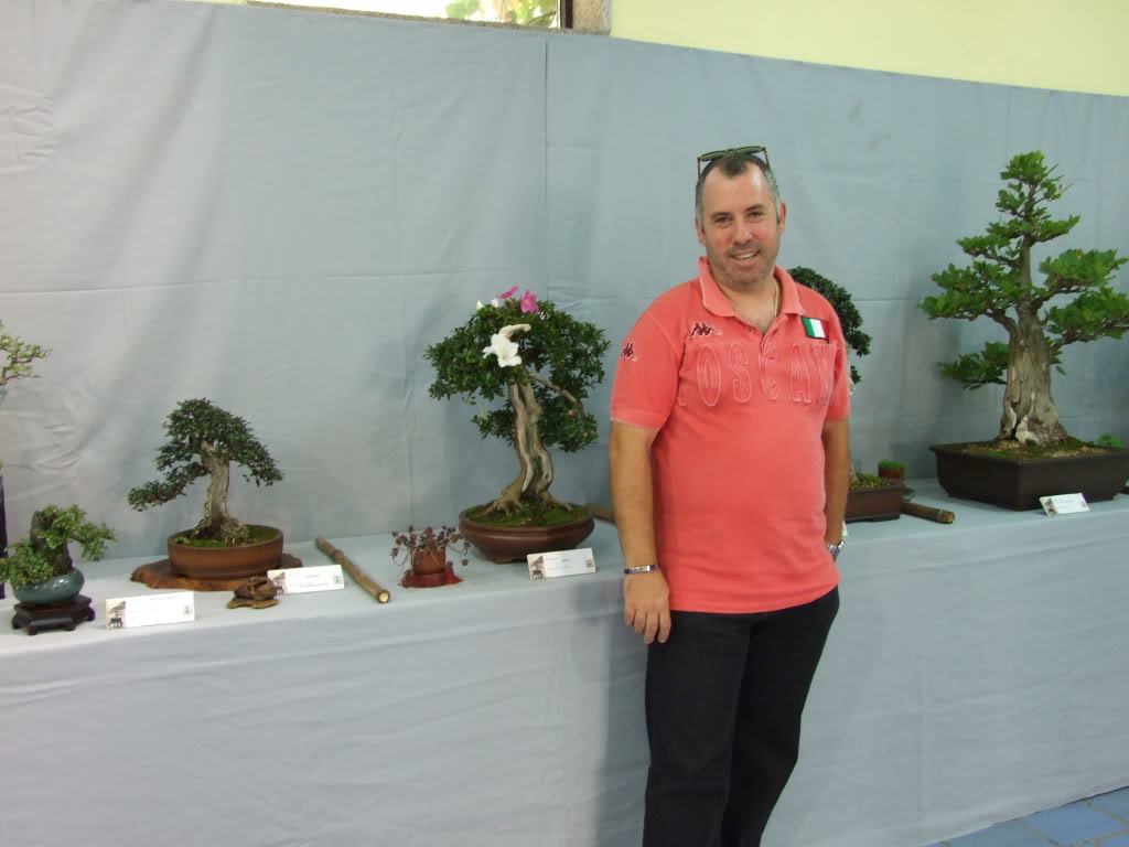 Exposición Bonsai Club Bonsai De Vigo  10 y 11 septiembre 2011. DSCF4045