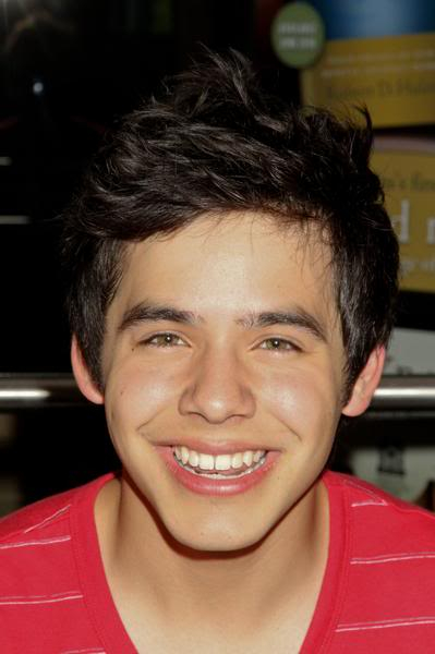 COS Tour Pictures! David-archuleta-red-shirt21-1