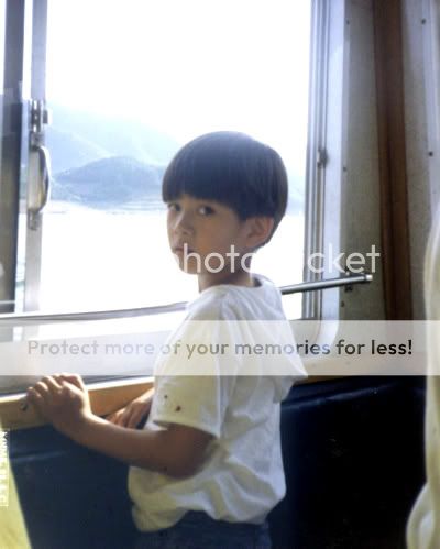 Heenim's Cute Childhood Photos 2128939247-cbdf97def6-o