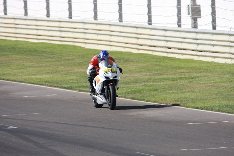 Trackday Action Team - 31 de Julho - Portimao (AIA) - desconto de grupo - Pgina 2 Aiaemfimdejunho2010103