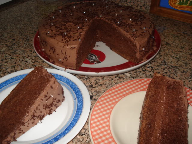 Bolo de chocolate com pudim e mousse Imagenspessoais413