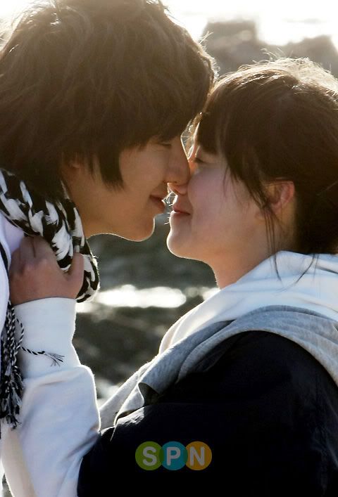 minsun kissing scene pics C15747cf658a5e2293457e21