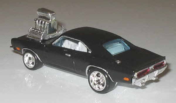 1o. CONCURSO DE CUSTOMS 1/64 DIECAST BRASIL (realizado em 2005) Dodge20Charger20RT2005