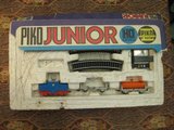 Sufragerie: Prima mea locomotiva de jucarie, de la Piko Junior [2008] Th_e9fbaf52