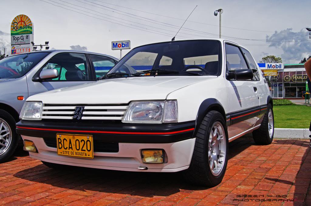 [Mercurio] 205 GTI 1.6 1992, Blanc Meije a Bogotá, Colombie - Page 4 DSC05916