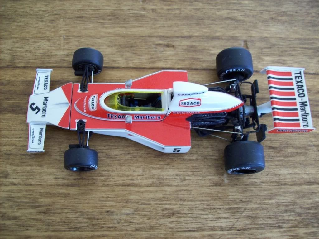 Maclaren Ford M23 1974 - Tameo Kits 1/43 - Página 2 Finito002