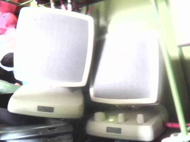 Computer speakers!!! Picture102