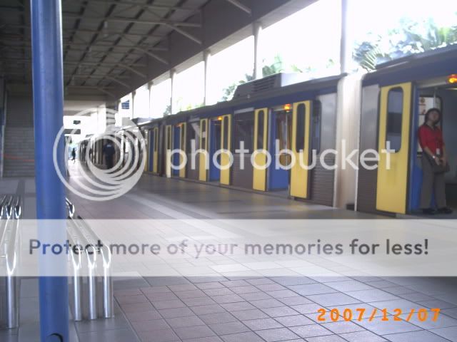 Singapore MRT and Malaysia LRT Ampang Line Photos! PHOT0034