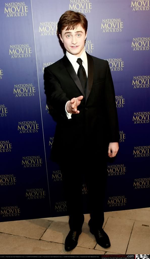 Funny Daniel Radcliffe pics Dan_nma_2007_1