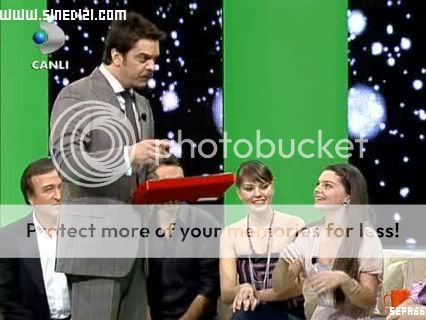 Beyaz Show BeyazShowKavakYelleriavi_009274679