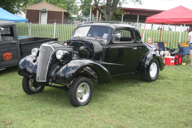 Let's see your "unusual"Cool HotRod pic's. Ford and Non Ford PicsofBOWLINGGREENKYANDRICKSCARB170