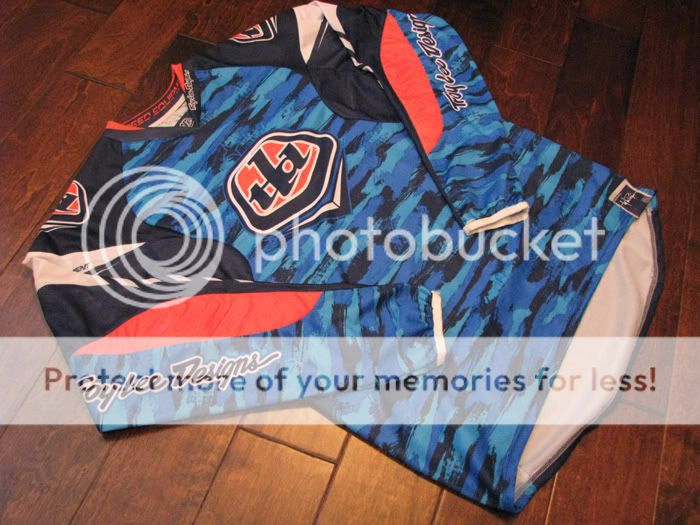 Troy Lee D2 Carbon / Jerseys Halloween002