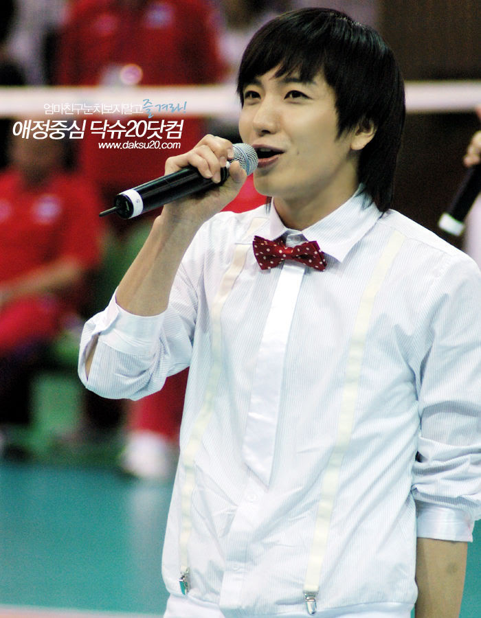 [PIX] 080614 SJ-H PERFORM DURING FOOTBALL AND VOLLEYBALL COMPETITION 33858262424112c9e7113ab5