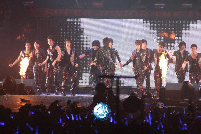 [PIX] 080712 SUPER SHOW - THAILAND (GET READY FOR SOME HOTNESS!) A0a623098732c494d3581b65