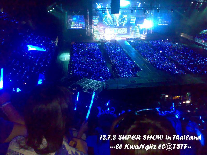 [PIX] 080712 SUPER SHOW-THAILAND (ELF - PEARL SAPPHIRE BLUE) F5d5960b84ce720994ca6b1d