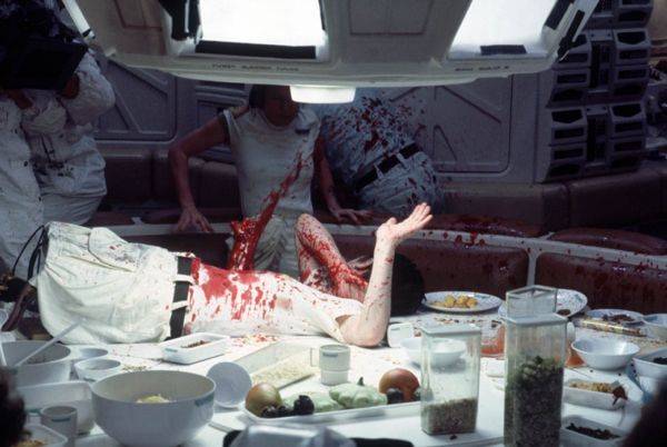 Alien (1979) Alienchestsm