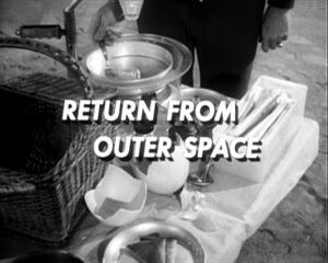 episode #15 - Return From Outer Space LostinSpaceReturn