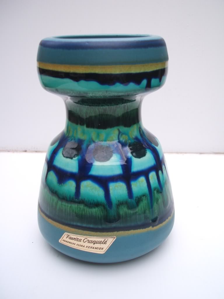 Gouda Art Pottery & Delftware (Holland) Bay11433
