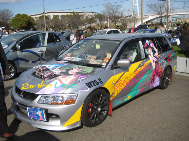 Lễ hội triễn lãm Itasha (lọai xe sơn +dán hình anime manga game)tại Nagoya Nagoya_itasha_ita-d_event_13