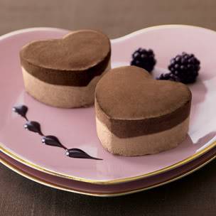 Quán cafe CalHe_Love Molded-chocolate-ice-cream-dessert-