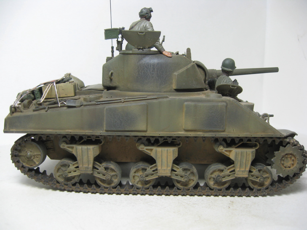 Sherman M4 initial re-manufacturé (terminé le 2 aoüt 2015) IMG_5217_5
