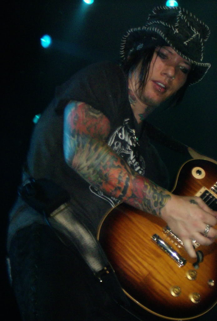 [FOTOS] DJ Ashba (Si quieren poner fotos de Nicole...buensimo :hihi:) - Pgina 31 HPIM3707-1