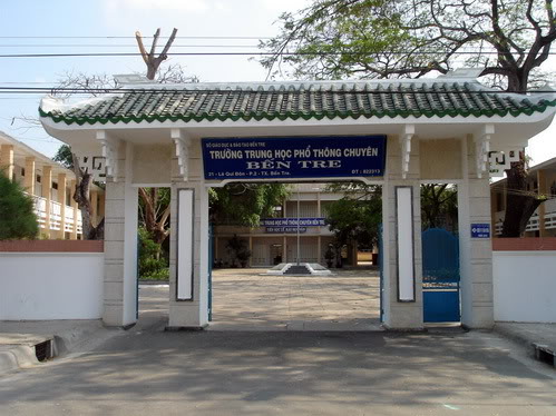 Bến Tre Ngày Nay BTHCongTruong01