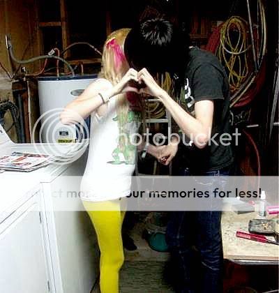 emo couple photos EmoHeartLove