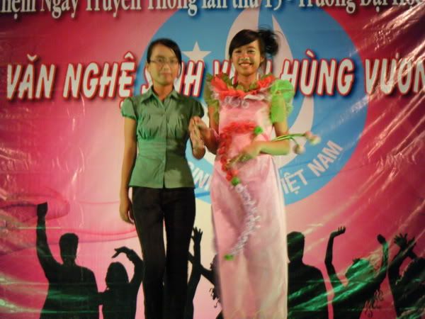 LIÊN HOAN VĂN NGHỆ CHÀO MỪNG 15 NĂM NGÀY THÀNH LẬP TRƯỜNG ĐÂY!!!!!!!!!!!!!!!!!!!!! DSCF5873