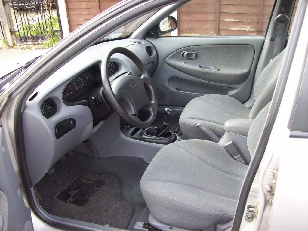 [SOLD]  Hyundai Lantra 1.6 5 Door Saloon V reg 2000 LHD Petrol/LPG £450 [ SOLD ] Picture008