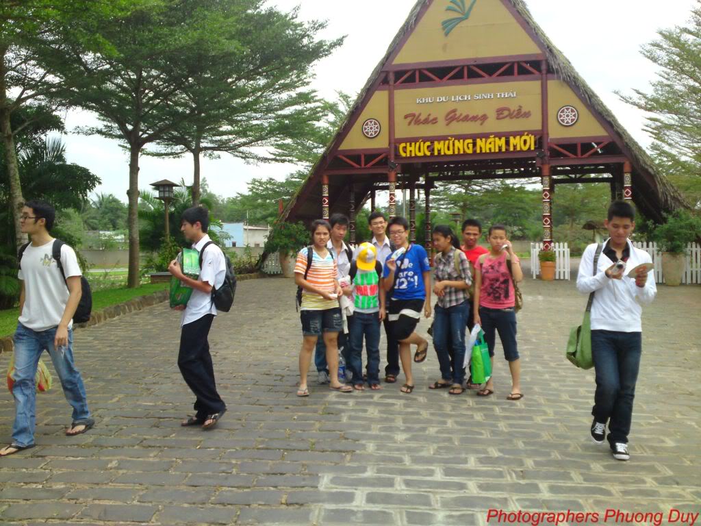 Tường thuật trực tiếp buổi  off thác Giang Điền [26/01/2011] của lớp 12a4 IMG01884