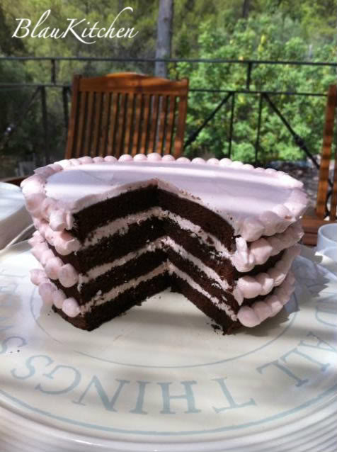  TARTA DE CHOCOLATE CON MERENGUE DE MANTEQUILLA DE FRESA