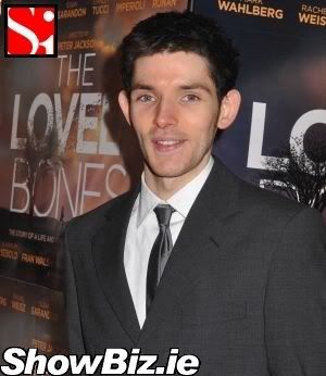 Asile des trop folles fans de CSI ... - Page 26 2010-01-colin-morgan-merlin