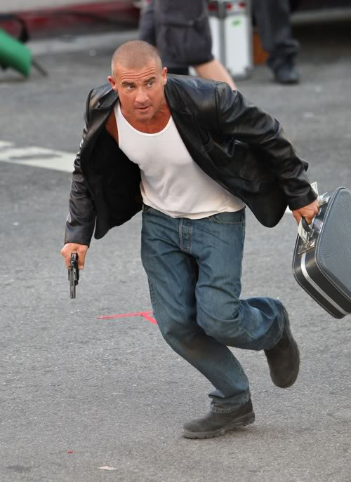 Lincoln Burrows / Dominic Purcell - Page 15 Dom4