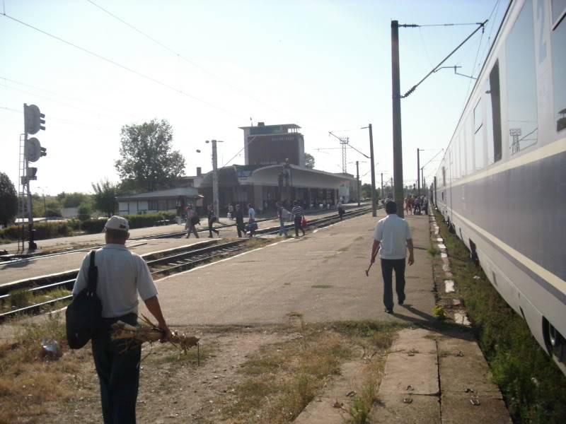 100 : Bucuresti Nord - Rosiori Nord - Craiova - Caransebes - Timisoara IMG_0493