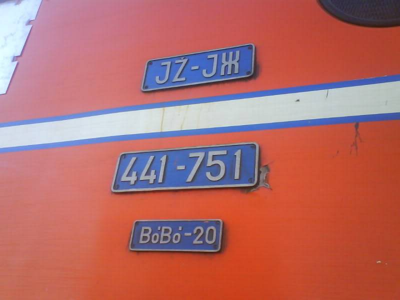 Locomotive sarbesti in drum spre Electroputere Craiova DSC01034