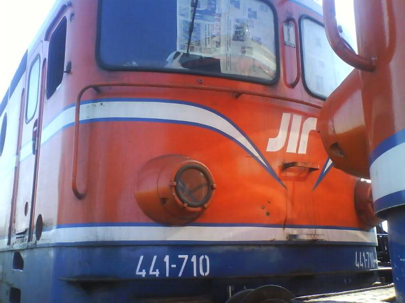 Locomotive sarbesti in drum spre Electroputere Craiova DSC01038