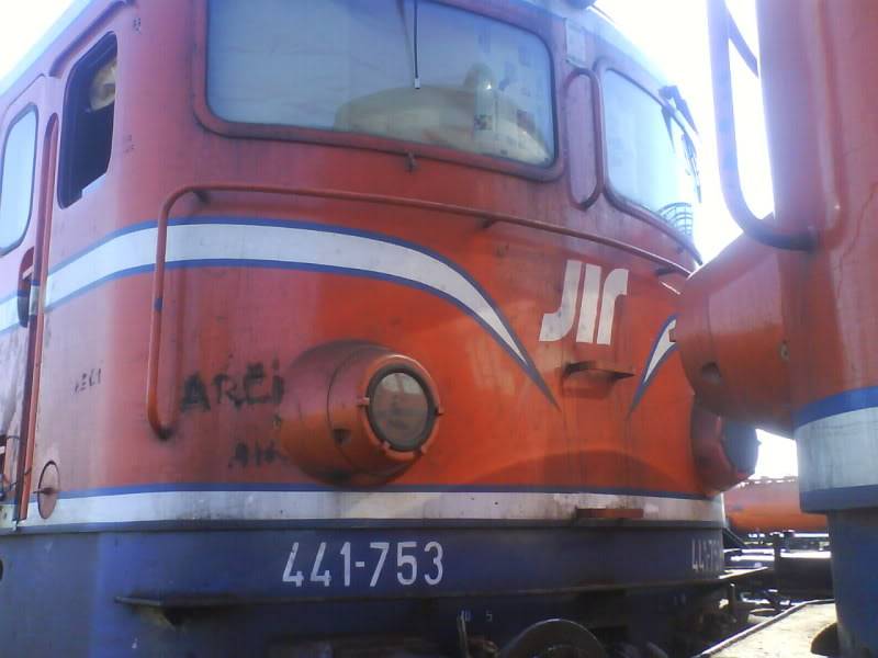 Locomotive sarbesti in drum spre Electroputere Craiova DSC01041