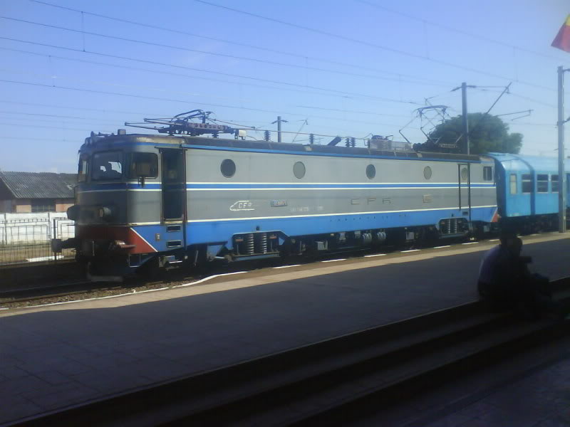 LOCOMOTIVE CLASA 40 (Vol. I) DSC00614