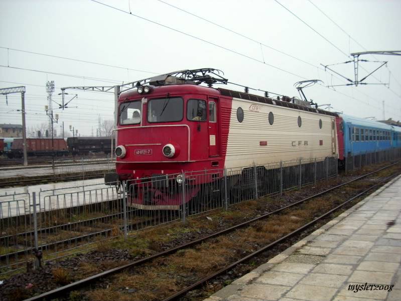 LOCOMOTIVE CLASA 40 (Vol. I) - Pagina 2 IMG_1568