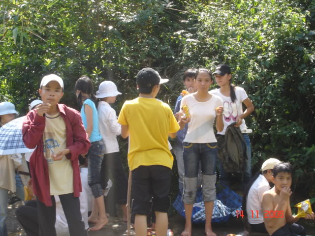 Pic bữa picnic năm lớp 10 (P2) DSC02059