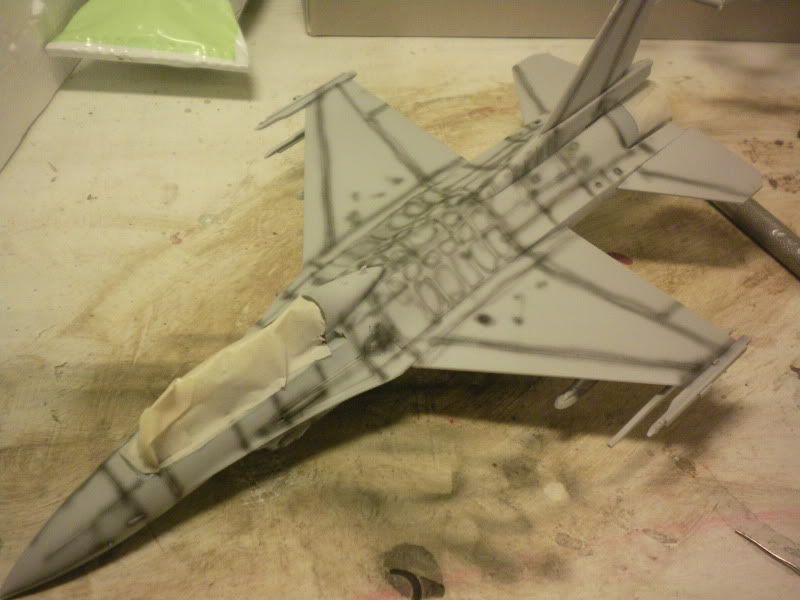 Hobby Boss F-16B Hfghj