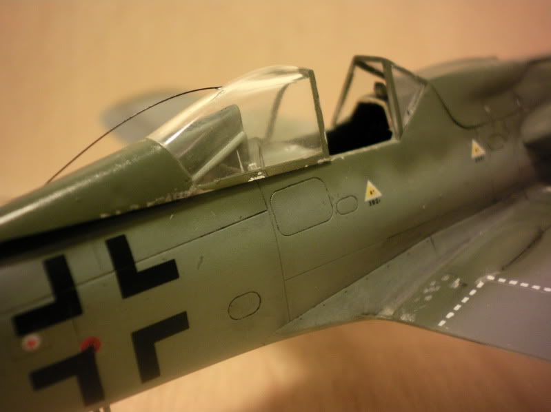 Academy Focke Wulf Fw 190D-9 1/72 Hsdhdrth