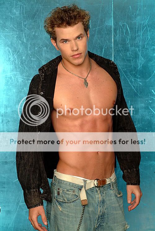 Galeria Kellan Lutz (Emmett Cullen *¬*) Kellan002