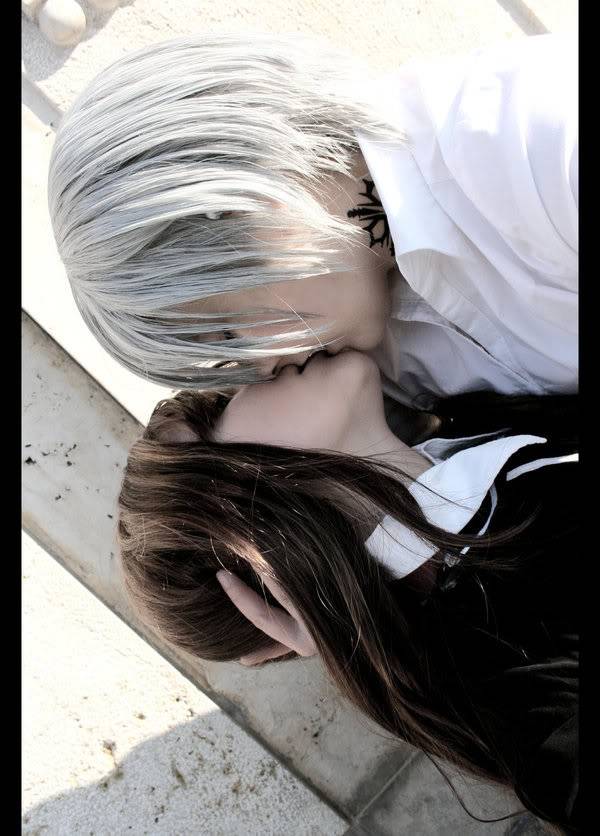 Yeniler Geldii !! Vampire Knight Cosplay. Yuuki_Zero___Just_one_kiss_by_mew_K